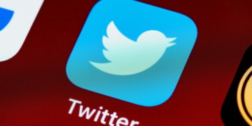 Twitter Kendinizi Konulardan Çıkarmanızı Sağlayan “Konuşmadan Ayrıl” Özelliğini Test Ediyor