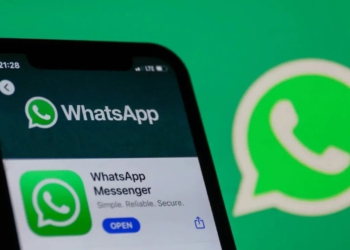 WhatsApp, Yeni Sesli Arama Kullanıcı Arayüzü Tasarımını Test Etmeye Başladı!
