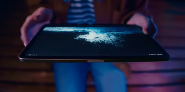 2024 iPad Pro Modelleri İnceltilmiş Hibrit OLED Ekranla Gelecek!
