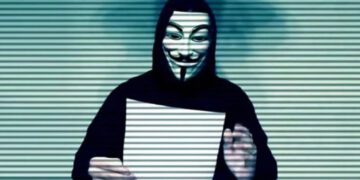 Anonymous, Rusya Merkez Bankası'nı Hacklediğini İddia Etti!