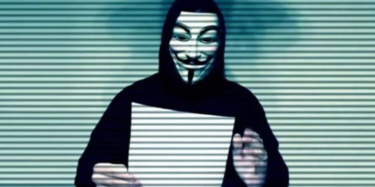 Anonymous, Rusya Merkez Bankası'nı Hacklediğini İddia Etti!
