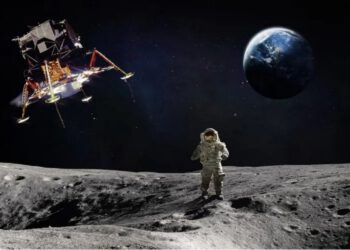 NASA, Ay'a İniş Görevleri İçin Başka Bir Şirketin SpaceX ile Çalışmasını İstiyor