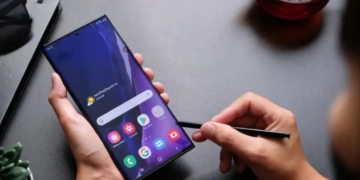 Samsung, Galaxy Cihazlardaki 10.000 Popüler Uygulamanın Performansını Kısıtlıyor!