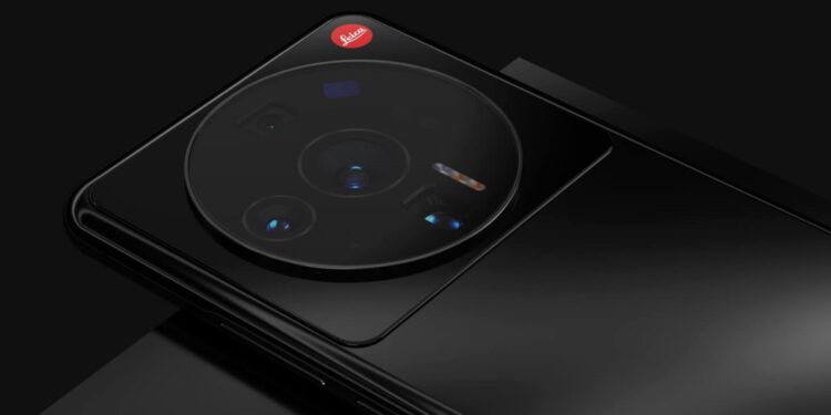 Xiaomi 12 Ultra, Üç Farklı Arka Kapak Malzemesine Sahip Olabilir!