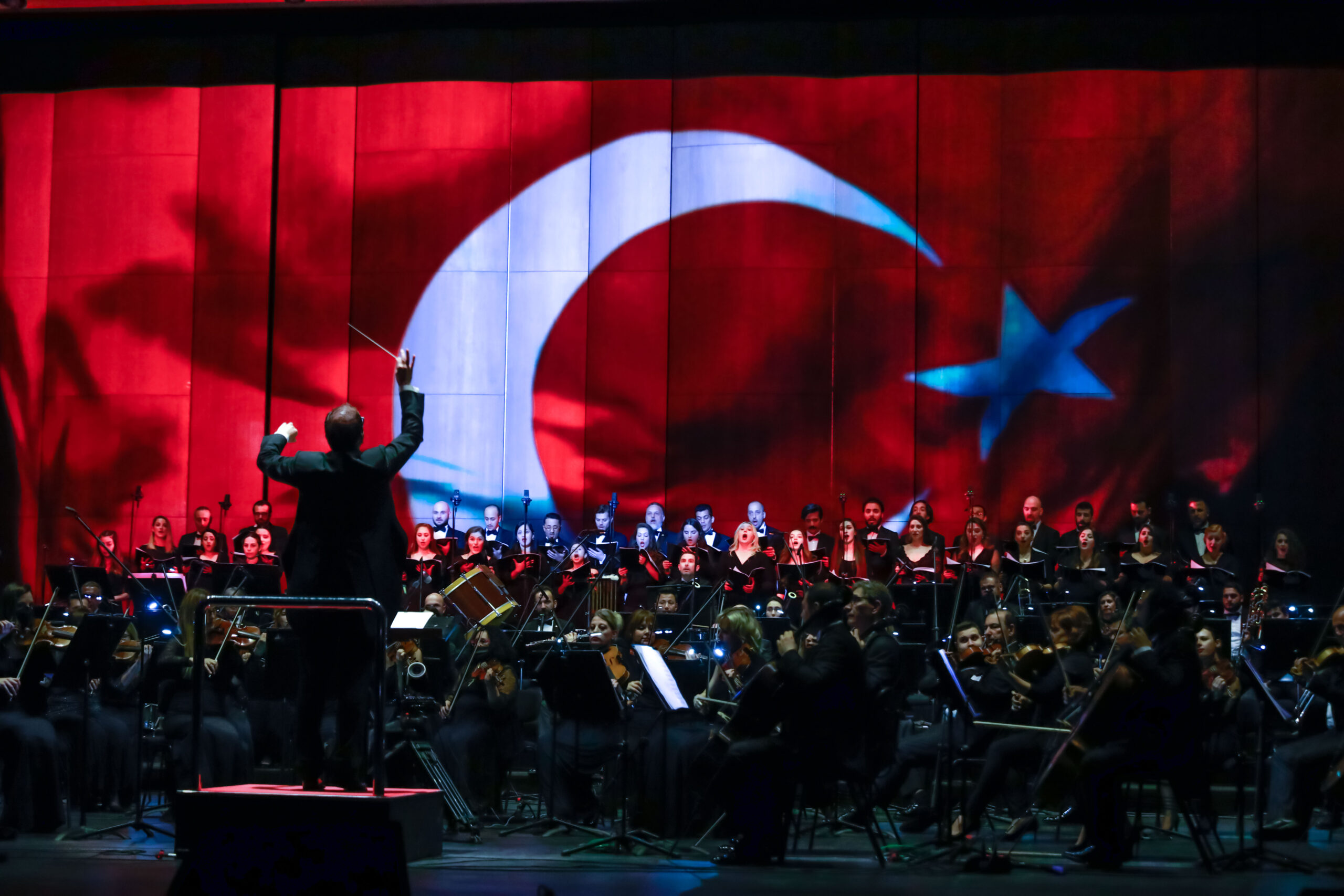 Türk Telekom Opera Salonu’nda Gala Gecesine Özel Performans
