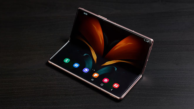 Samsung, Yeni Katlanabilir Telefonları İçin Parça Üretimine Başlıyor!
