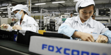Foxconn İşçi Alımını Durduruyor: iPhone 14 Üretimi Gecikebilir!