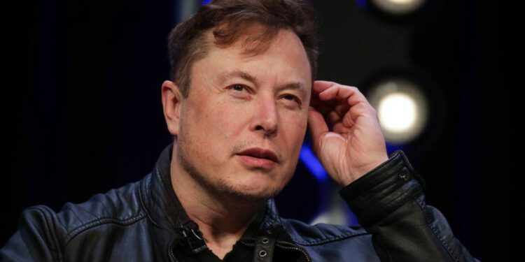 Elon Musk, Twitter Çalışanlarıyla Yaptığı İlk Görüşmede İşten Çıkarmaları İma Etti!
