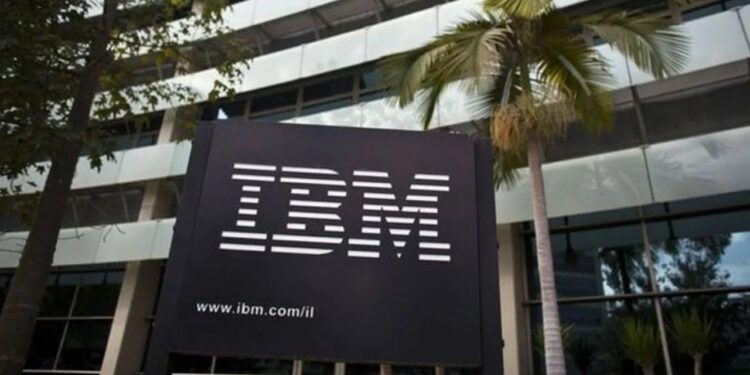 IBM-Rusyadaki-Operasyonlarini-Durdurdu