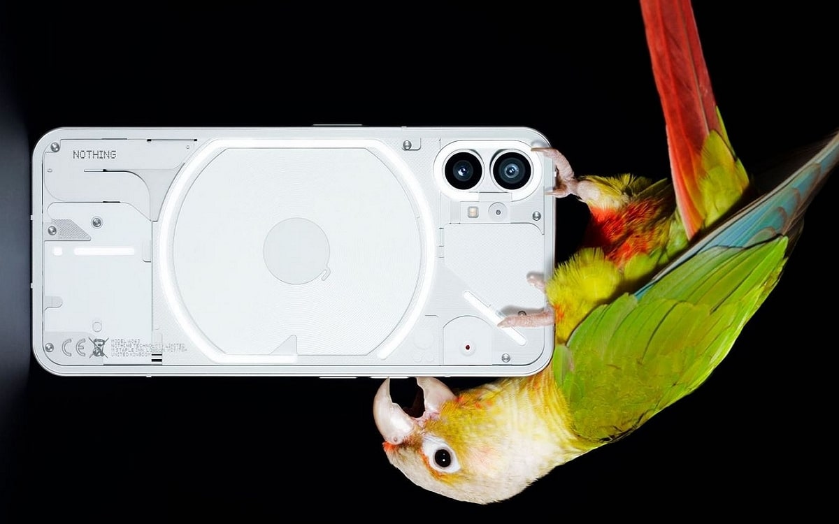 Nothing-Phone-1-Icin-Ilk-Gorsel-Paylasildi