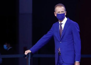 Volkswagen-CEOsu-Applein-Kendi-Arabasini-Yapacagina-Inanmadigini-Soyledi