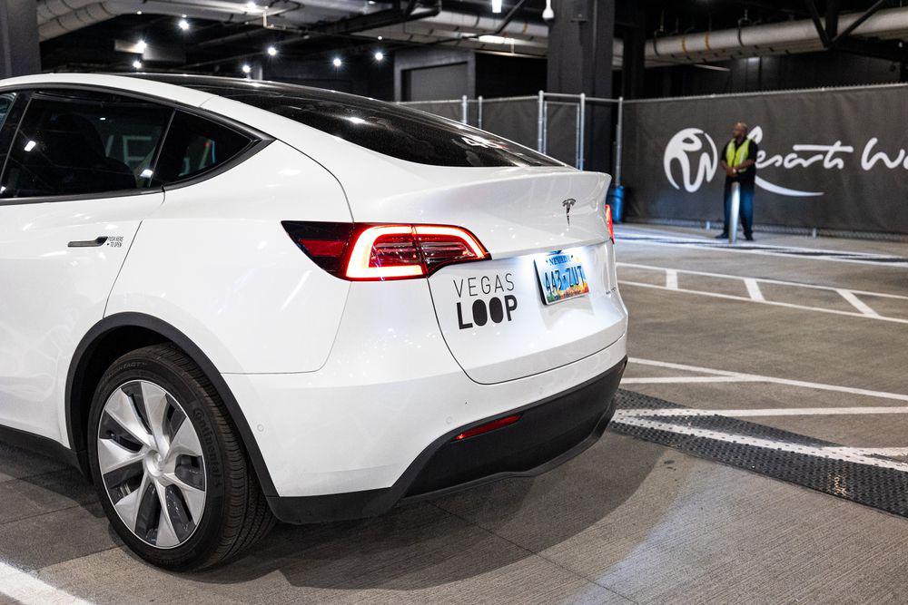 Elon-Muskin-Ilk-Tunel-Istasyonu-Las-Vegasta-Tanitildi