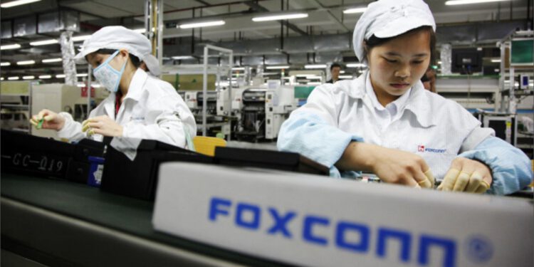 Foxconn-NXP-Semiconductors-ile-Ortak-Oldu