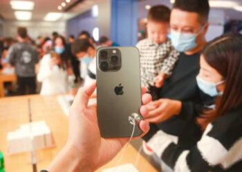 iPhone Enflasyona Rağmen Yüksek Talep Görmeye Devam Ediyor
