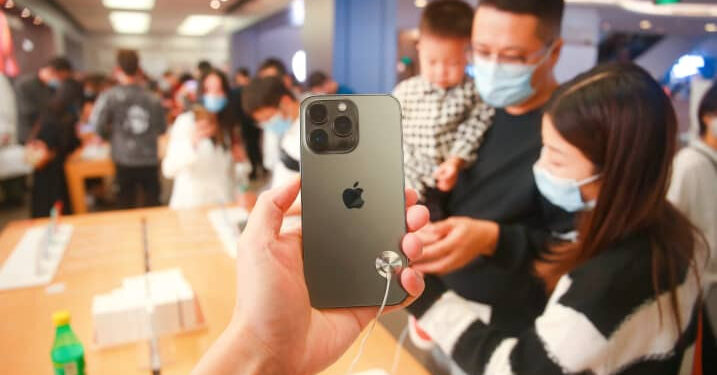 iPhone Enflasyona Rağmen Yüksek Talep Görmeye Devam Ediyor