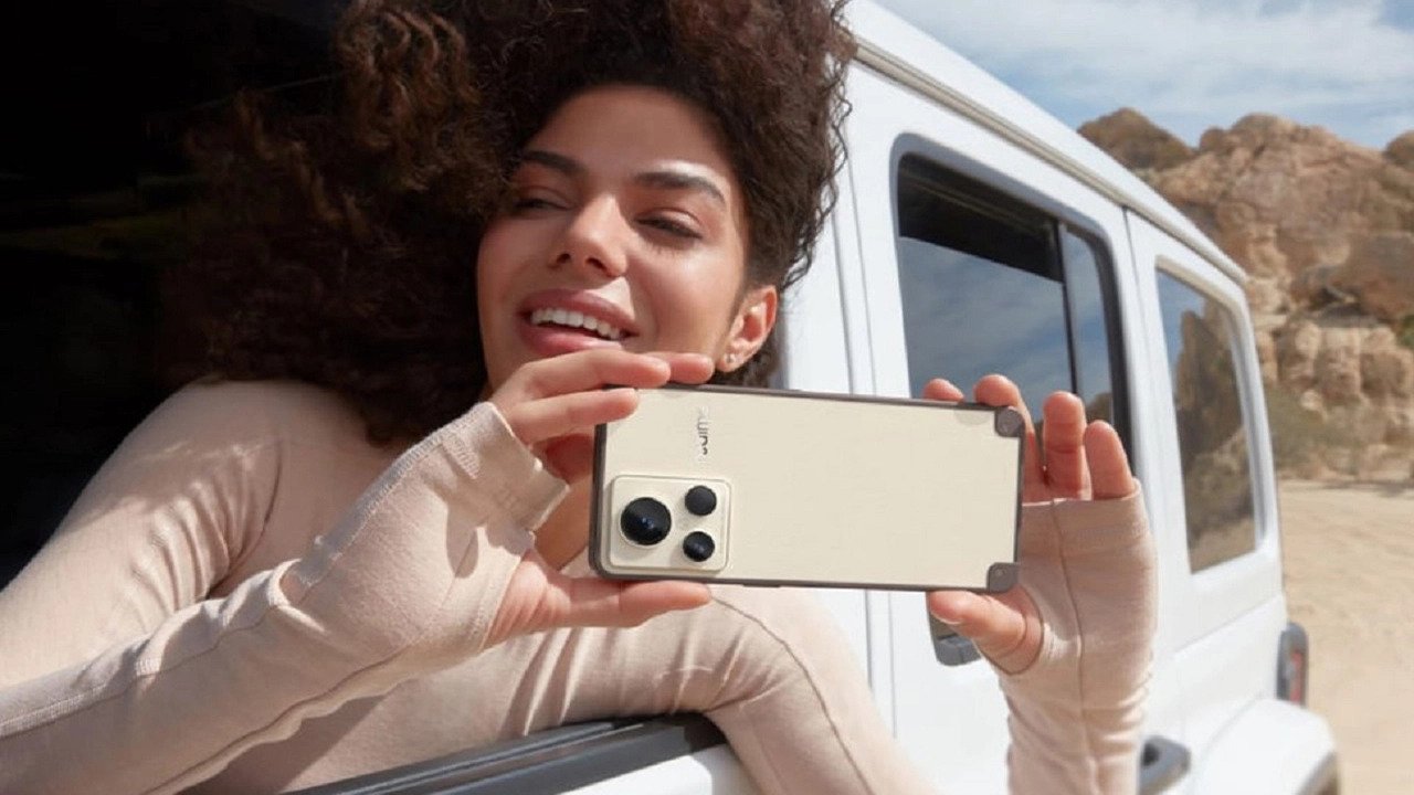 Snapdragon-8-Gen-1li-Realme-GT-2-Master-Explorer-Edition-Piyasaya-Suruldu