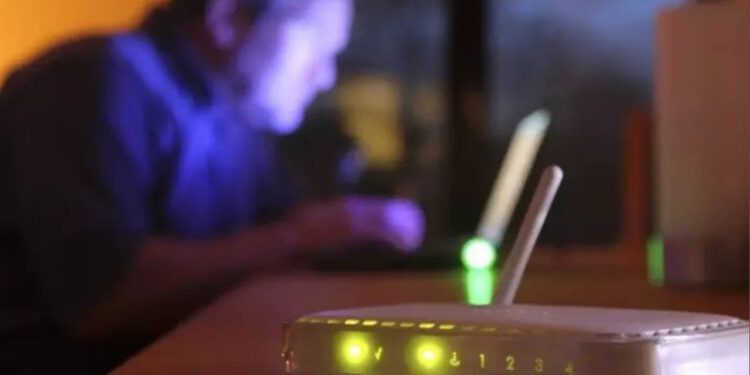 Yonlendiricideki-Tum-LED-Isiklar-Ne-Anlama-Geliyor