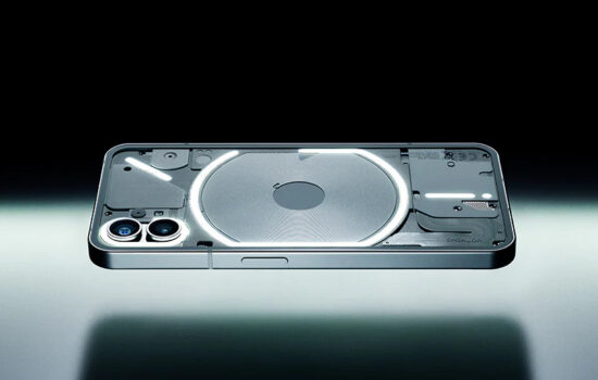 Nothing Phone (1): "Lite" Model Mi Geliyor? Nothing Phone (1): "Lite" Model Mi Geliyor?