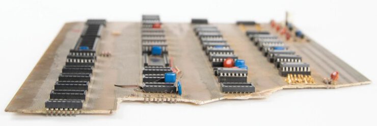 Apple-1-Prototipi-Yaklasik-700-Bin-Dolara-Acik-Artirmayla-Satildi-2