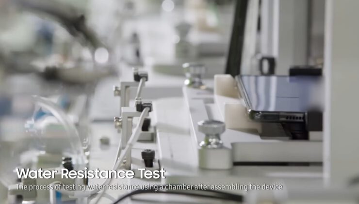 Samsung, Yeni Katlanabilir Telefonlarının Üretim Hattını Gösterdi!