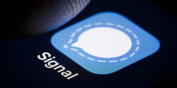 Signal-Ucuncu-Taraf-Veri-Ihlalinin-1.900-Telefon-Numarasini-Ifsa-Ettigini-Acikladi