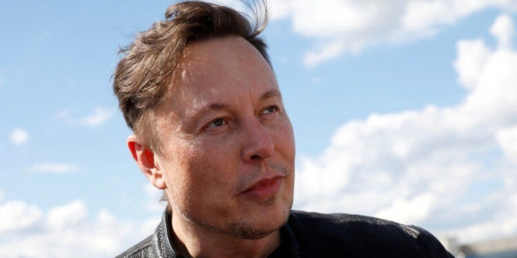 Elon Musk, Twitter Davası Yaklaşırken 6,9 Milyar Dolarlık Tesla Hissesini Sattı