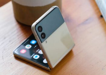 Google Katlanabilir Telefon Üretecek