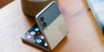 Google Katlanabilir Telefon Üretecek