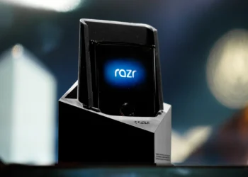 Moto Razr 2022: İncelen Ekran Çerçeveleri Dikkat Çekiyor!
