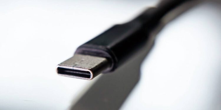 USB4-Version-2.0-Geliyor-Iki-Kat-Daha-Hizli-Veri-Aktaracak