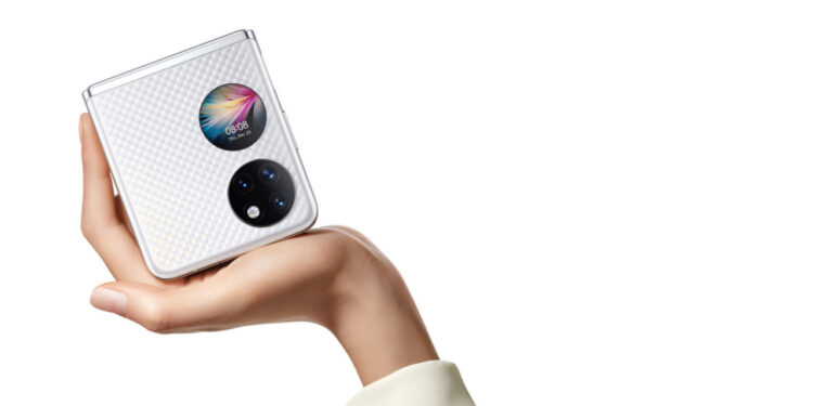 Huawei, P50 Pocket Serisine Yeni Bir Cihaz Ekleyecek