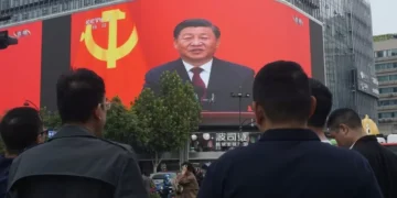 Xi Jinping, Tarihi Üçüncü Dönemine Başlarken Çin Hisseleri ABD'de Düştü