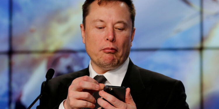 Elon Musk, Twitter’ı Satın Aldığını Resmen Açıkladı!