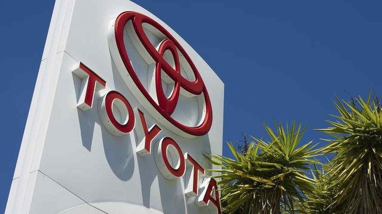 Toyota, Kullanıcılarından Özür Diledi