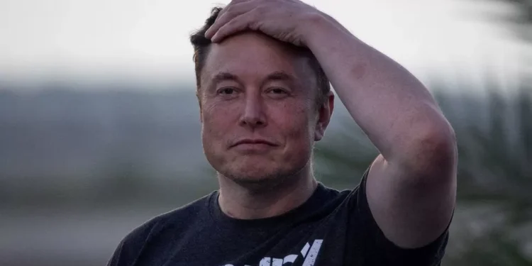 Elon Musk, Tesla Hisselerinin Neredeyse 4 Milyar Dolarını Sattı
