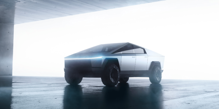 Tesla, Cybertruck Üretimi İçin Personel Alıyor!