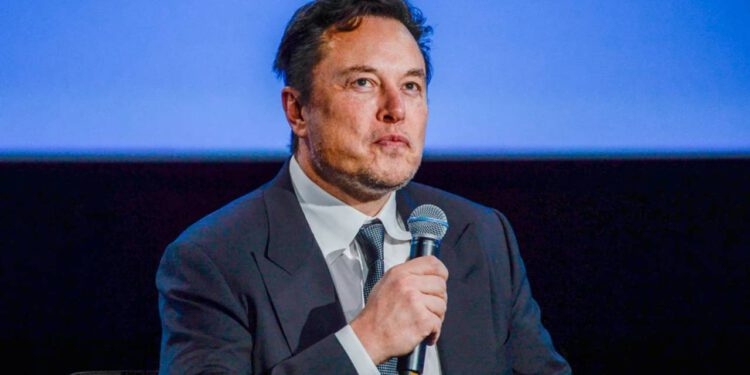 Elon-Muska-Satildiktan-Sonra-Twitterda-Nefret-Soylemi-Artti