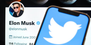 Twitter, Apple ve Google ile Çatışmaya Doğru Gidiyor