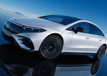 Mercedes EQS, Çin'de 33.000 Dolar İndirime Girdi!