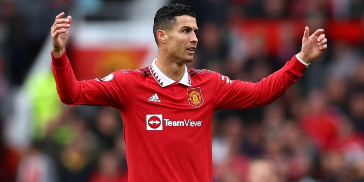 Ronaldo, Huawei Mate RS Porsche Edition Kullanırken Görüntülendi