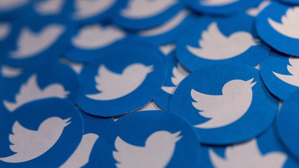 Printed Twitter logos are seen in this picture illustration taken April 28, 2022. REUTERS/Dado Ruvic/Illustration/File Photo