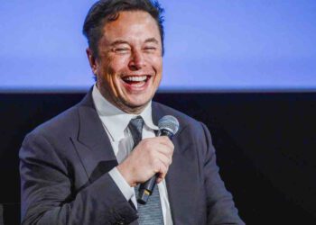 Elon-Musk-Dunyanin-En-Zengin-Adami-Olma-Unvanini-Kaybetti
