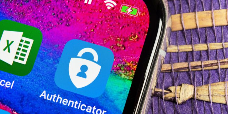 Microsoft, Apple Watch için Authenticator Uygulamalarını Desteklemeyi Durdurdu!