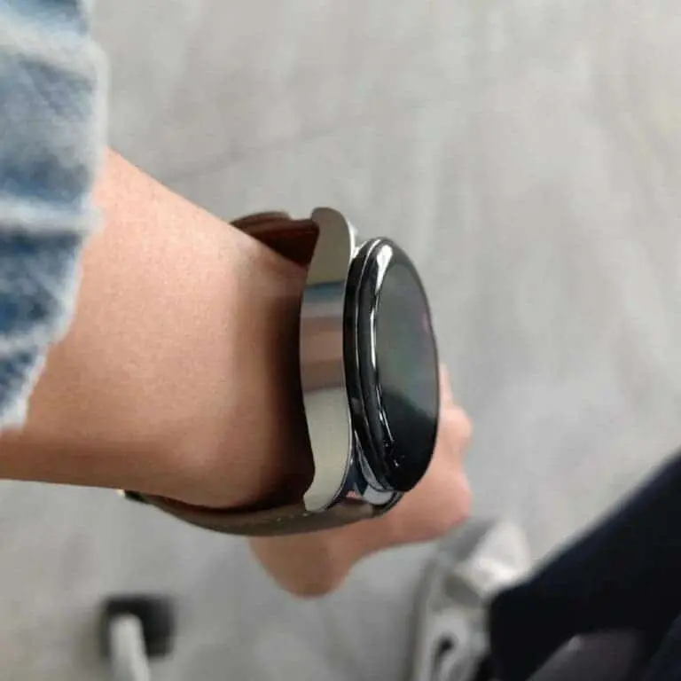 Huawei Watch Buds, Saat ve Kablosuz Kulaklıkları Birleştiriyor !