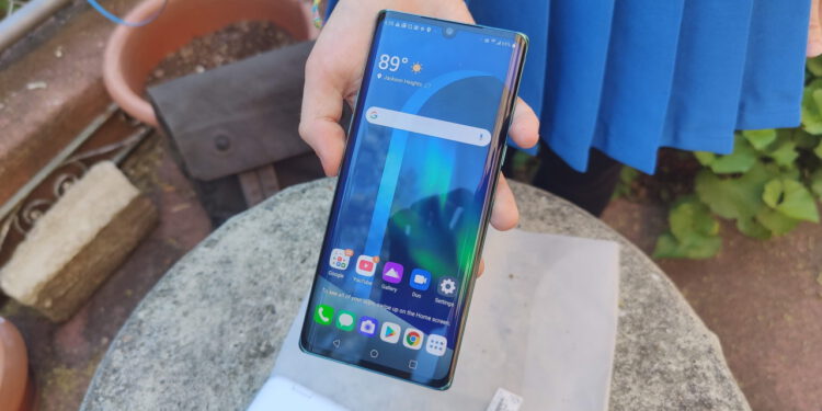 LG Velvet'e Android 13 Müjdesi: 2023'ün İlk Çeyreğinde Güncellenecek!