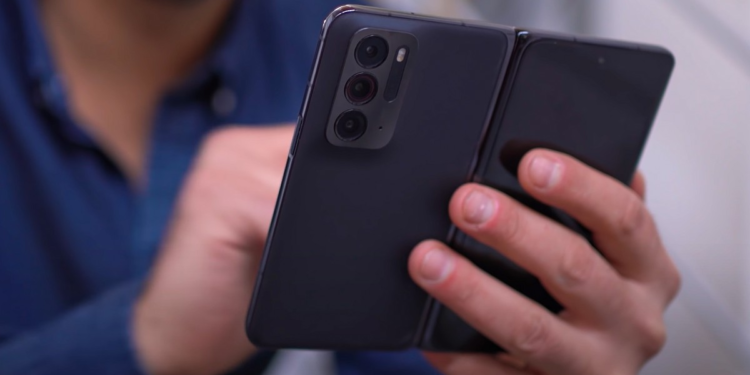 Oppo Find N2 Flip'in Sızan Videosu Tasarımı Ortaya Çıkardı