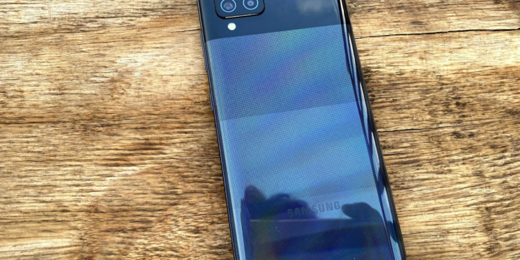 M42 5G, Hindistan'da Android 13 One UI 5.0 Güncellemesini Alıyor