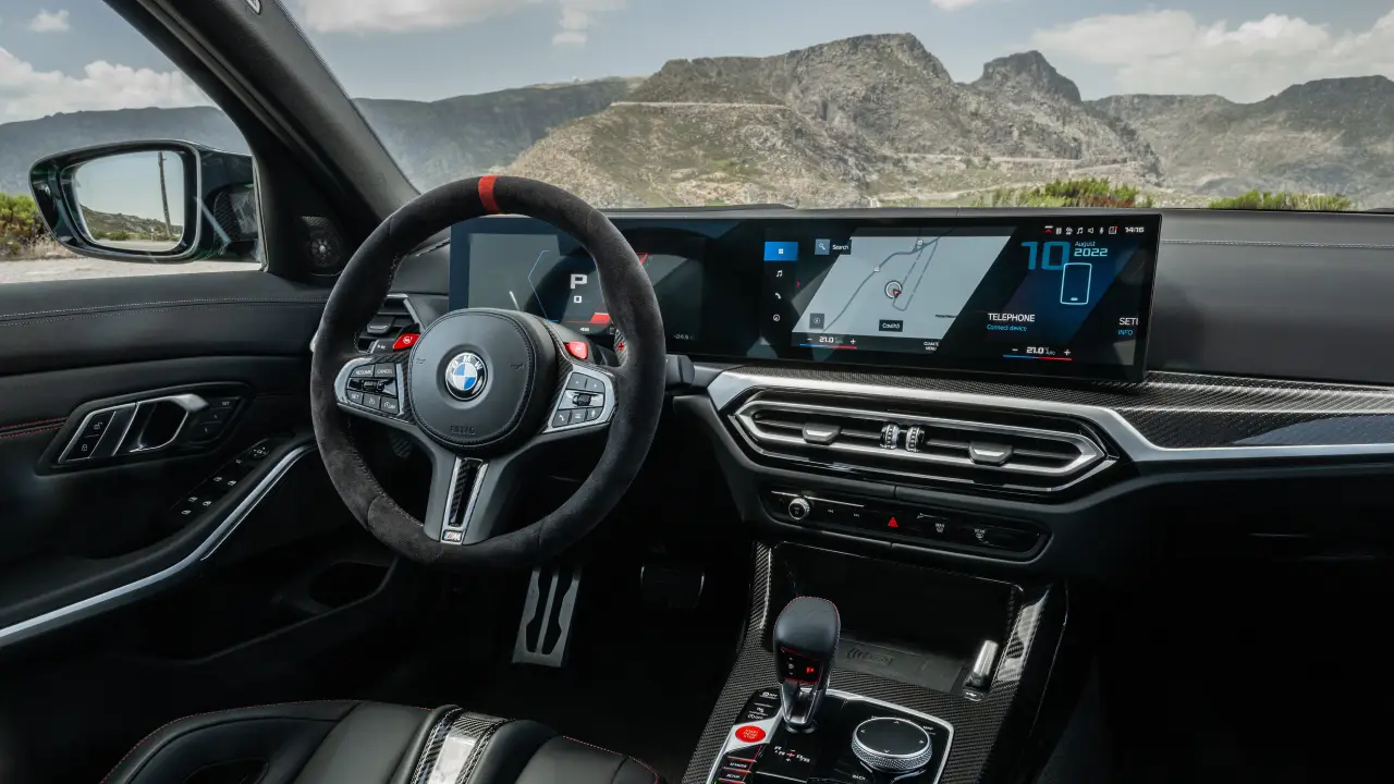 BMW-Yeni-M3-CSi-Tanitti-Daha-Guclu-Daha-Sert-2
