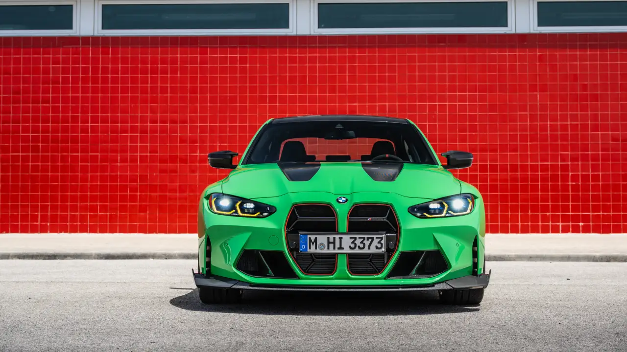 BMW-Yeni-M3-CSi-Tanitti-Daha-Guclu-Daha-Sert-4