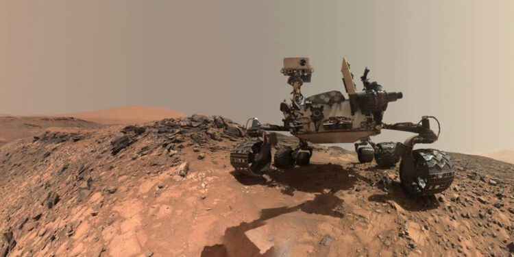 Curiosity-Kesif-Araci-Mars-Kraterinde-Zengin-Mineral-Kesfetti